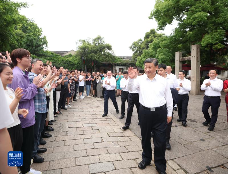 习近平在江苏考察时强调 在推进中国式现代化中走在前做示范 谱写“强富美高”新江苏现代化建设新篇章(图9)