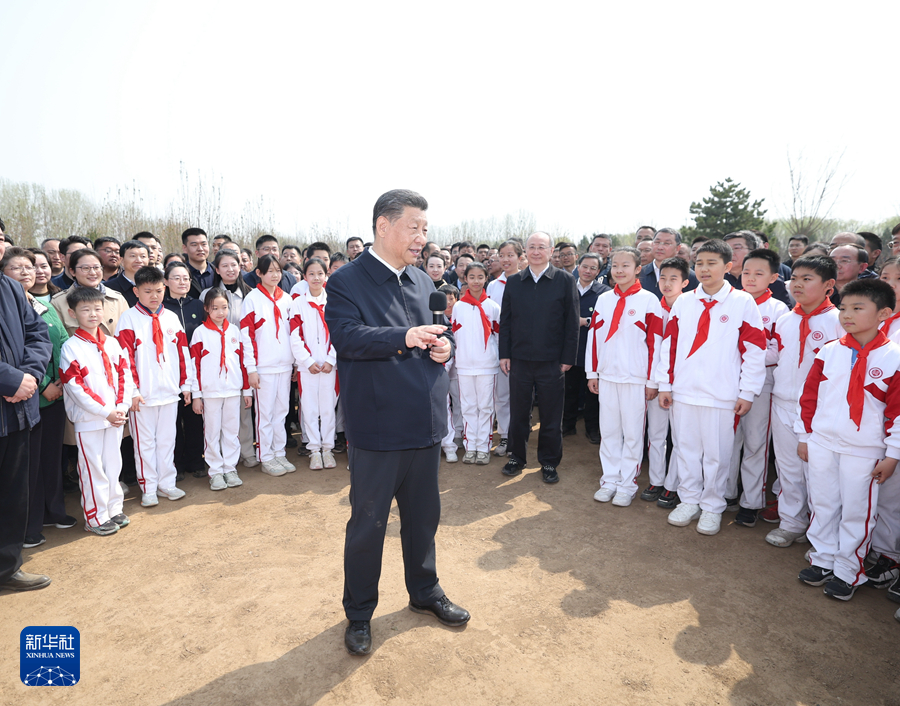 习近平在参加首都义务植树活动时强调 全民植树增绿 共建美丽中国(图5)