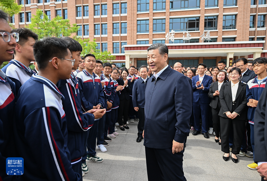 习近平在青海考察时强调 持续推进青藏高原生态保护和高质量发展 奋力谱写中国式现代化青海篇章(图9)