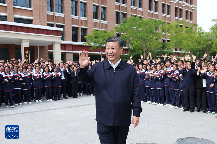 习近平在青海考察时强调 持续推进青藏高原生态保护和高质量发展 奋力谱写中国式现代化青海篇章(图8)