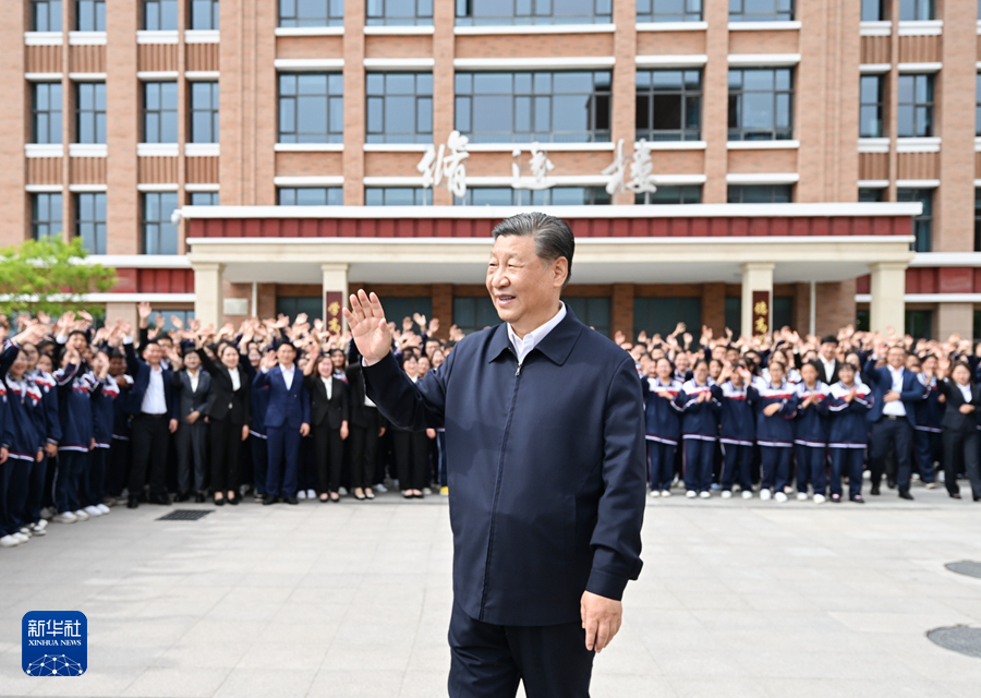 习近平在青海考察时强调 持续推进青藏高原生态保护和高质量发展 奋力谱写中国式现代化青海篇章(图16)