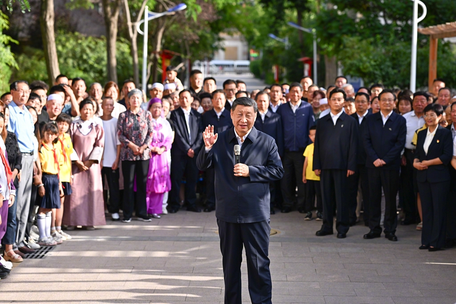 习近平：五十六个民族凝聚在一起就是中华民族共同体(图4)