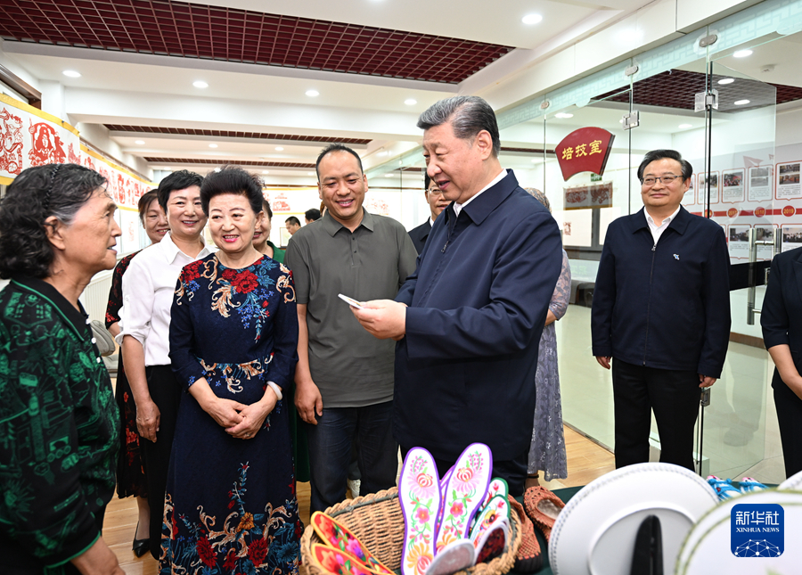 习近平在宁夏考察时强调 建设黄河流域生态保护和高质量发展先行区 在中国式现代化建设中谱写好宁夏篇章(图4)