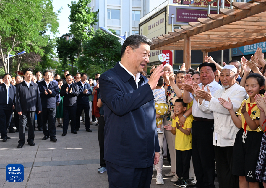 习近平在宁夏考察时强调 建设黄河流域生态保护和高质量发展先行区 在中国式现代化建设中谱写好宁夏篇章(图7)