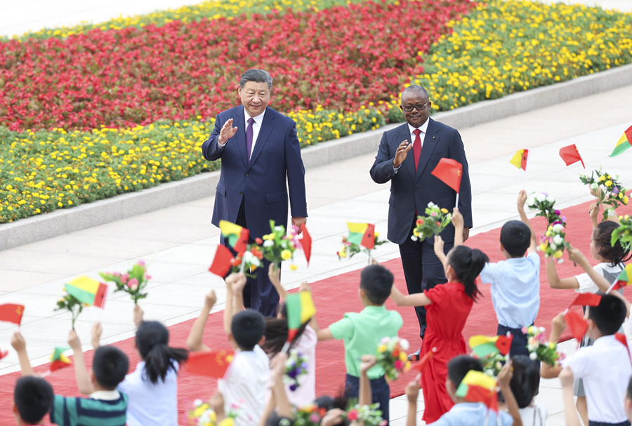 习近平同几内亚比绍总统恩巴洛会谈(图5)