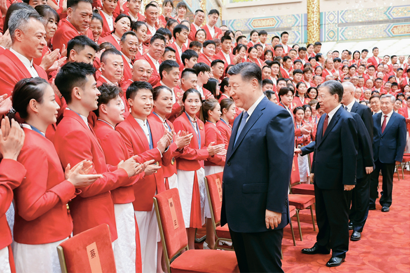 《求是》杂志发表习近平总书记重要文章《大力弘扬伟大爱国主义精神，把强国建设、民族复兴伟业不断推向前进》(图4)